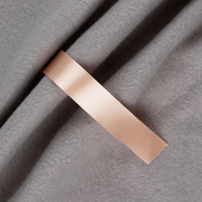 Лента сатиновая Satin 20 XXL, светло-бежевая, 210 см от martvrn.ru