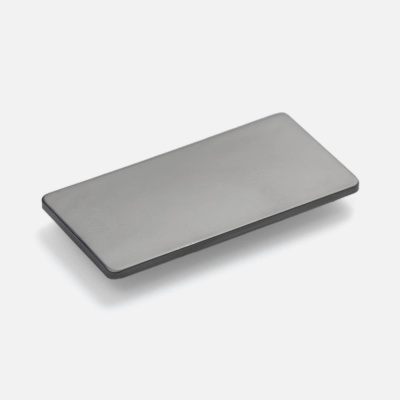 Значок Magnet Matto, серебристый глянцевый от martvrn.ru